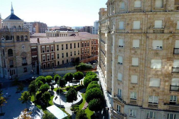 Ferienwohnung Espacios Blanco Santiago - Con Parking. Valladolid Exterior foto