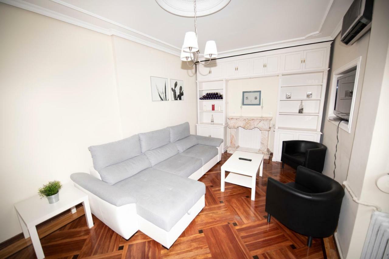 Ferienwohnung Espacios Blanco Santiago - Con Parking. Valladolid Exterior foto